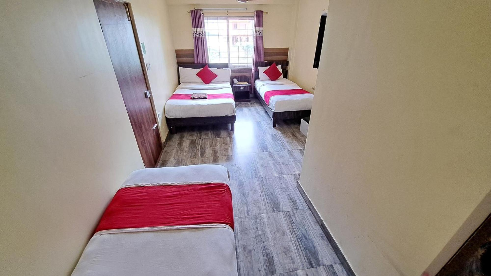 Hotel Elite Pokhara Exterior photo